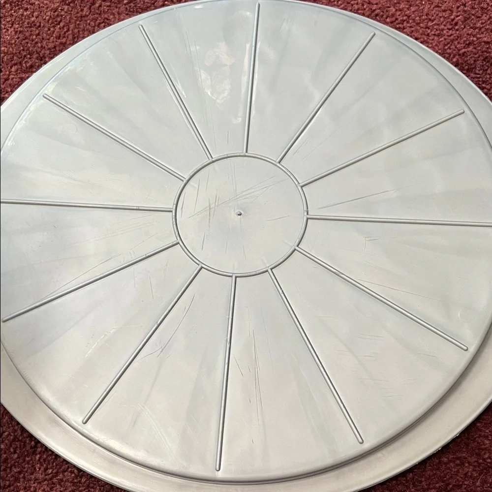 Translucent Cake Carrier - Picture 6 of 7